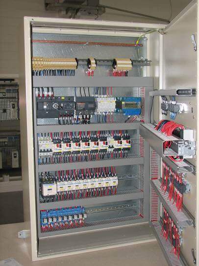 quadri ed impianti elettrici 048